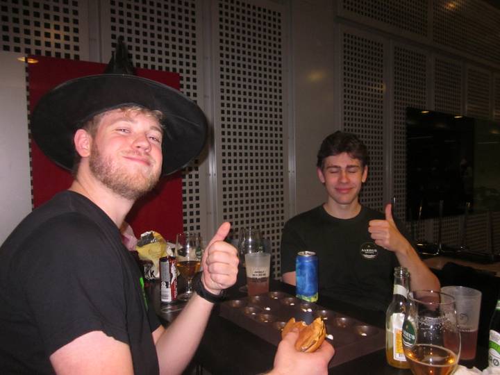 halloween/20251031184107_00