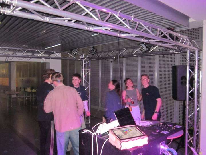 k-dag-2026/20260417210039_00